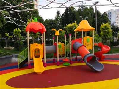 幼儿园滑梯制作材料定期保养原因 幼儿园滑梯制作材料定期保养原因